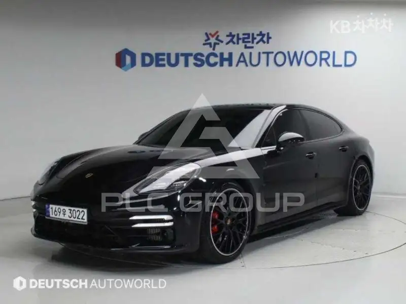2023 Porsche Panamera