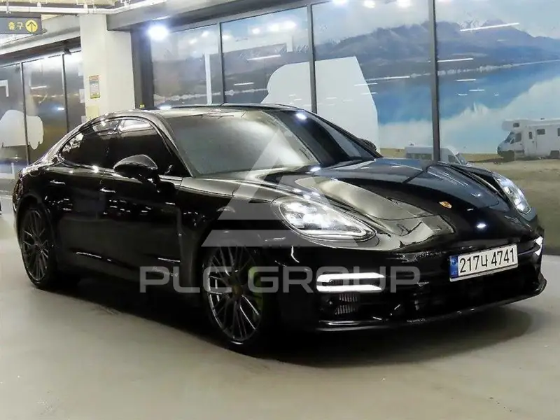 2023 Porsche Panamera