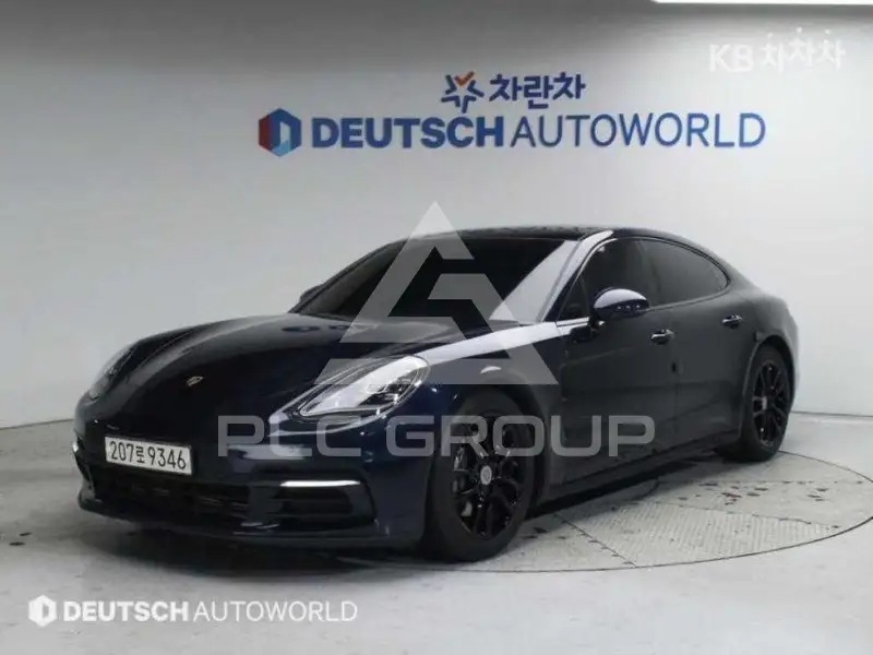 2023 Porsche Panamera