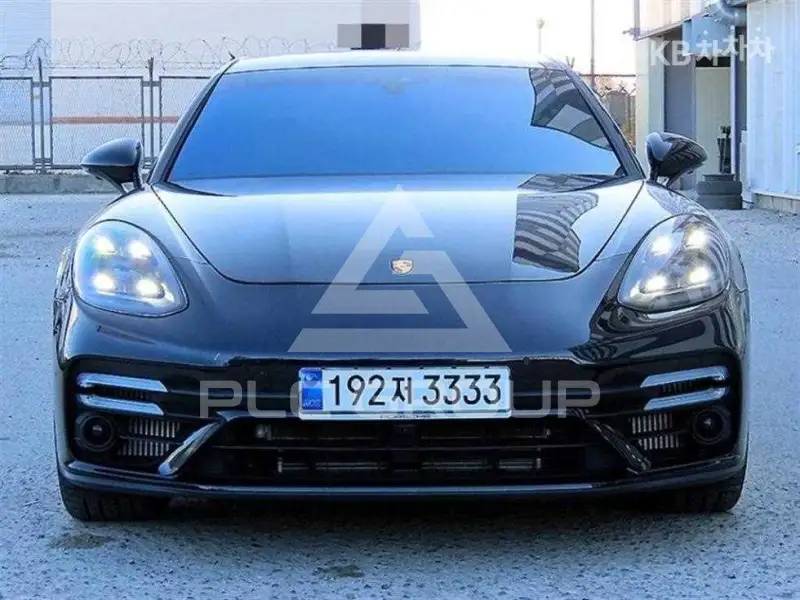 2023 Porsche Panamera