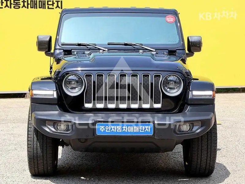 2023 Jeep WRANGLER