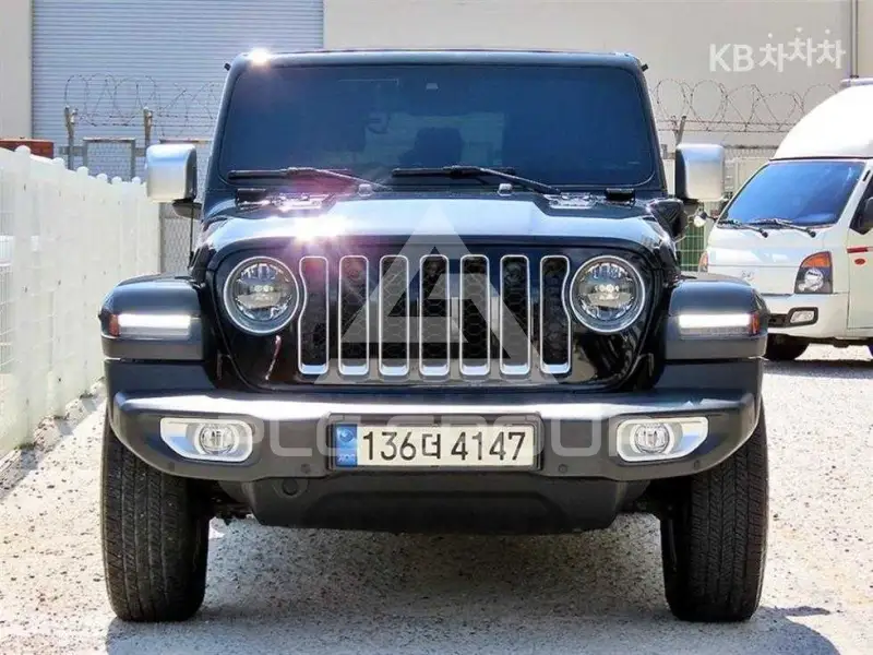 2023 Jeep WRANGLER
