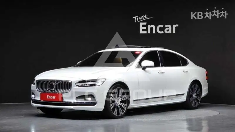 2023 Volvo S90