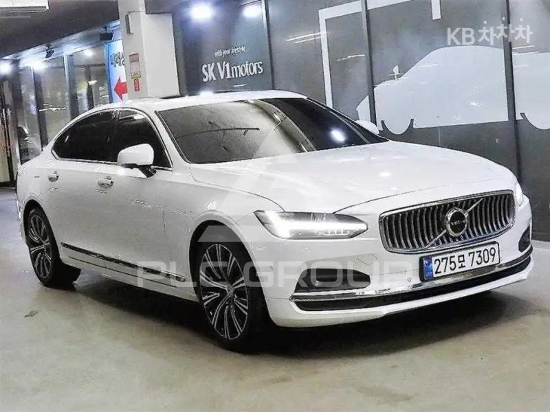2023 Volvo S90