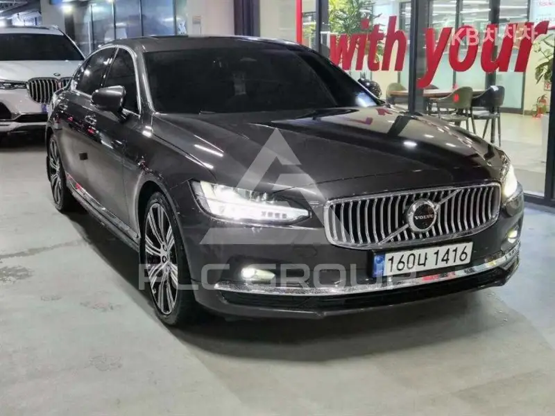 2023 Volvo S90