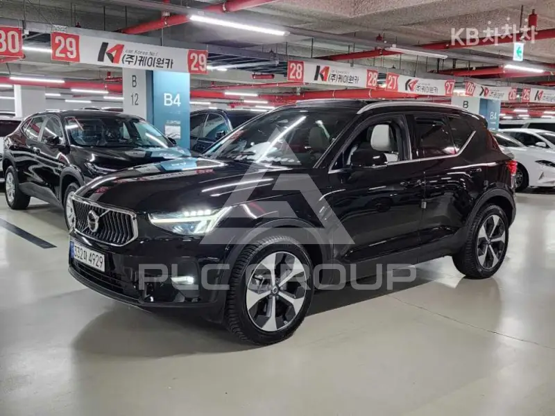 2023 Volvo XC40