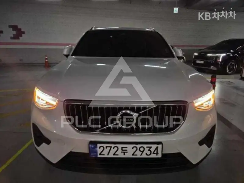 2023 Volvo XC40