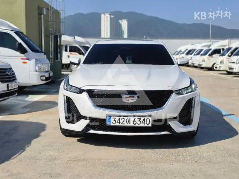 2023 Cadillac CT5