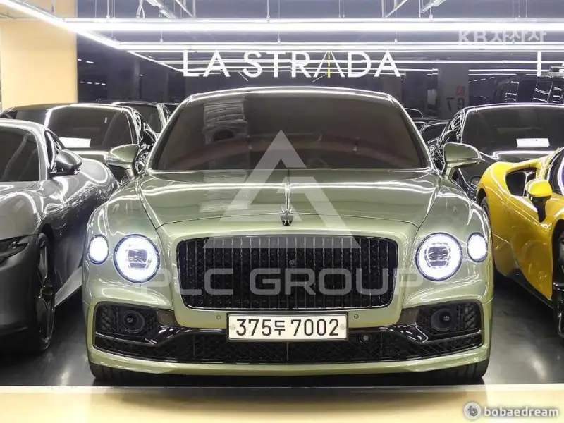 2023 Bentley Flying