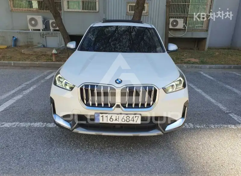 2024 BMW X1
