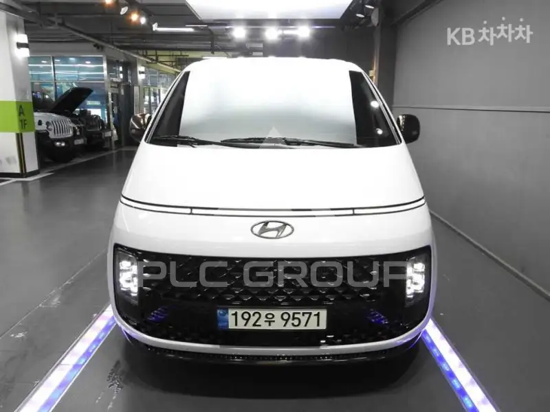 2024 Hyundai Staria