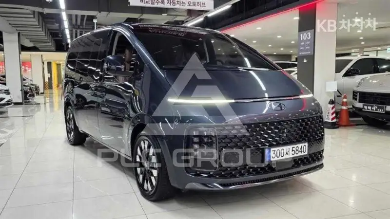 2024 Hyundai Staria