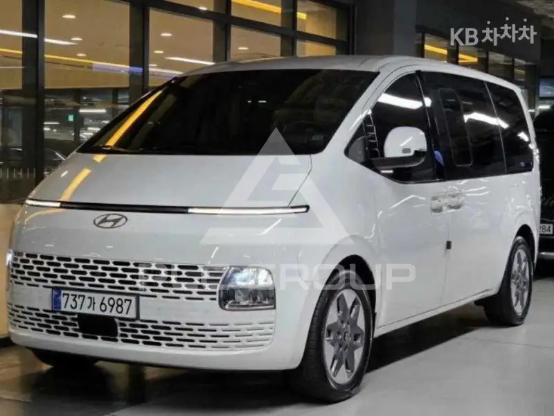 2024 Hyundai Staria