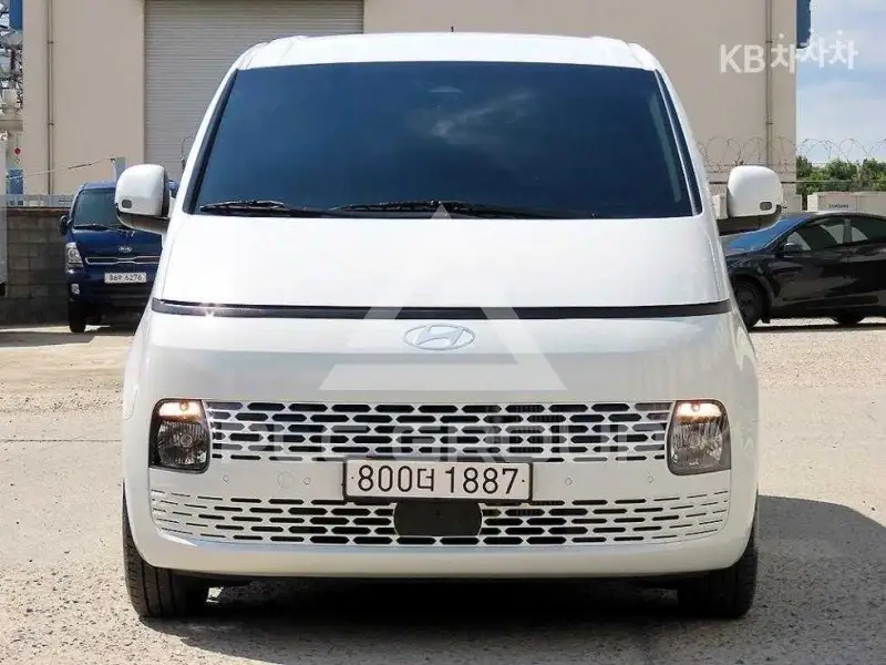 2024 Hyundai Staria