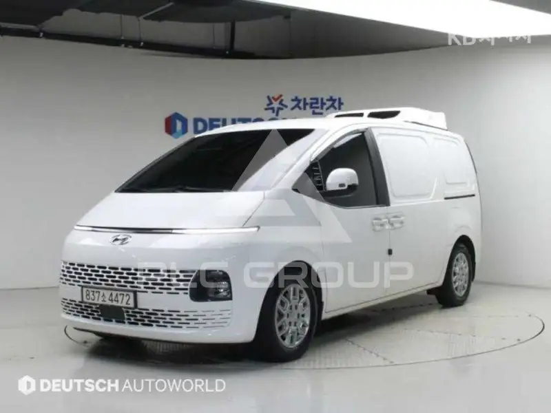 2024 Hyundai Staria