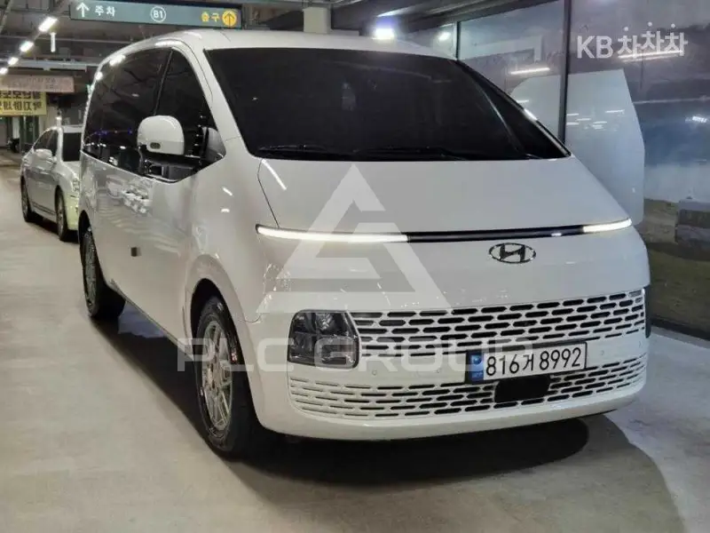 2024 Hyundai Staria
