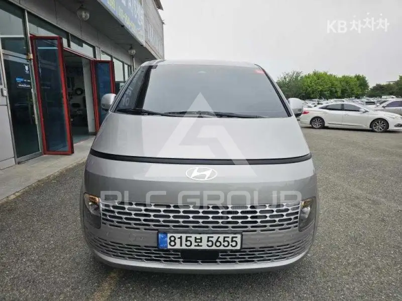 2024 Hyundai Staria