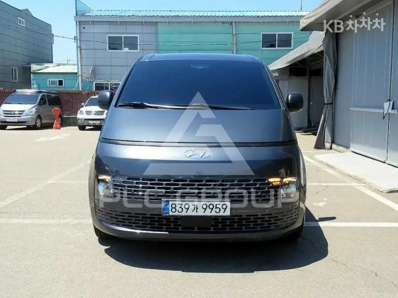 2024 Hyundai Staria