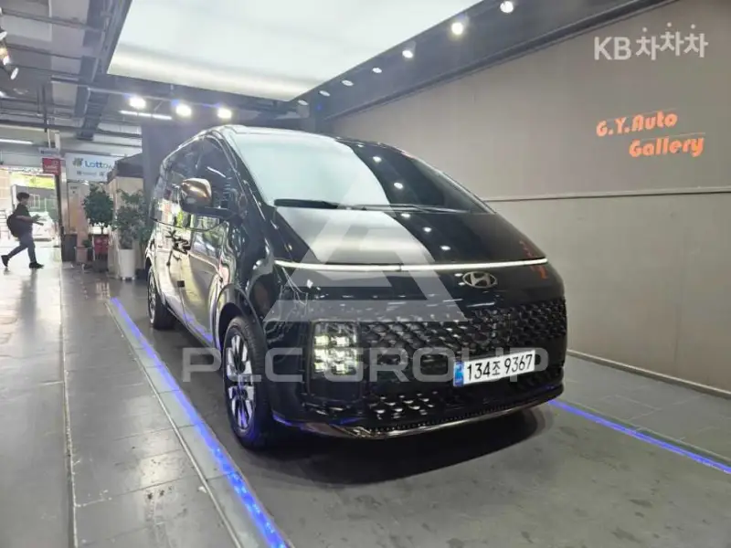 2024 Hyundai Staria