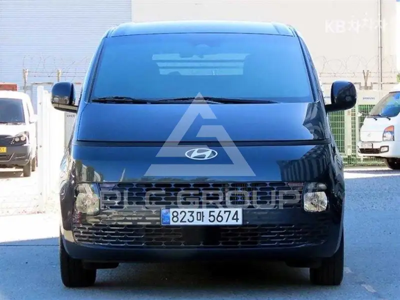 2024 Hyundai Staria