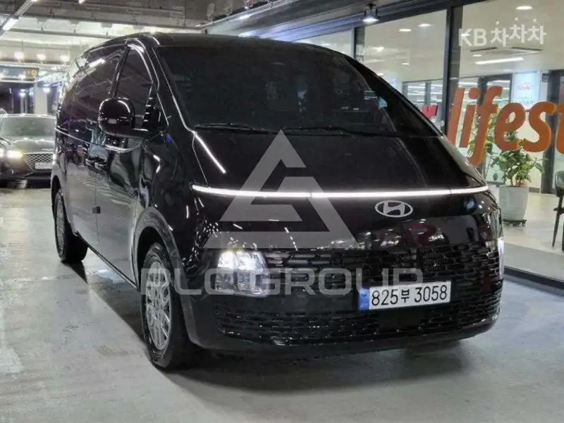 2024 Hyundai Staria