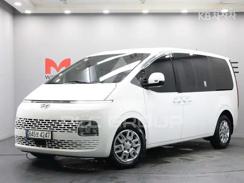 2024 Hyundai Staria