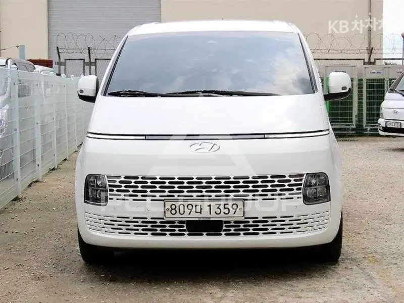 2024 Hyundai Staria