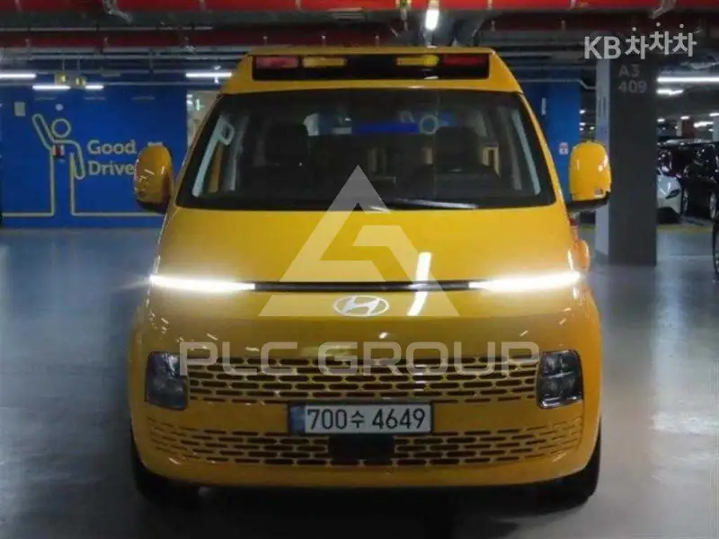 2024 Hyundai Staria