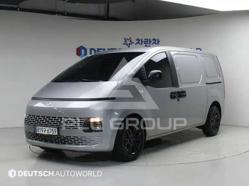2024 Hyundai Staria