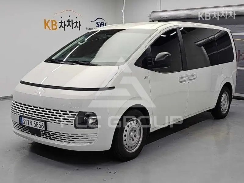 2024 Hyundai Staria