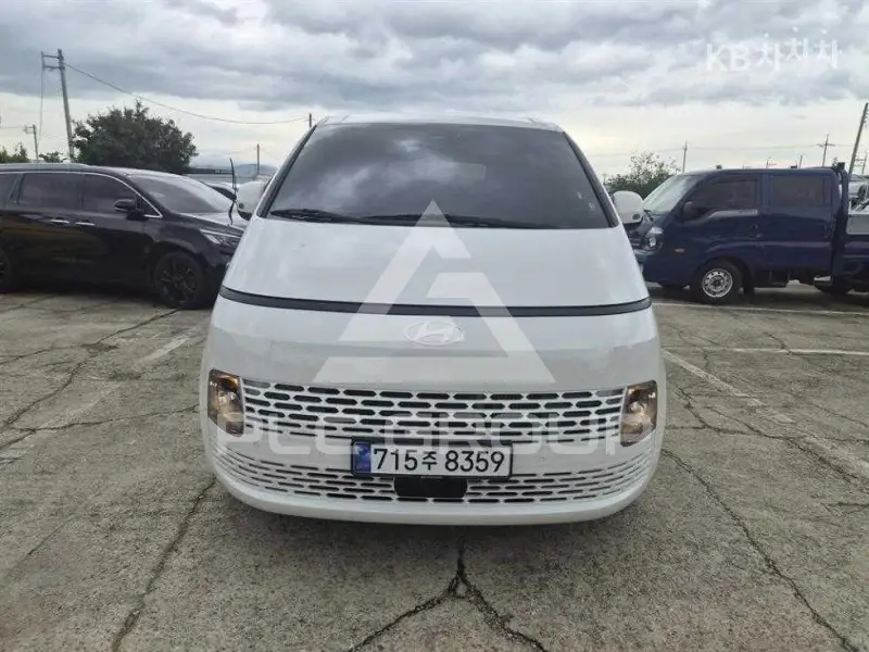 2024 Hyundai Staria