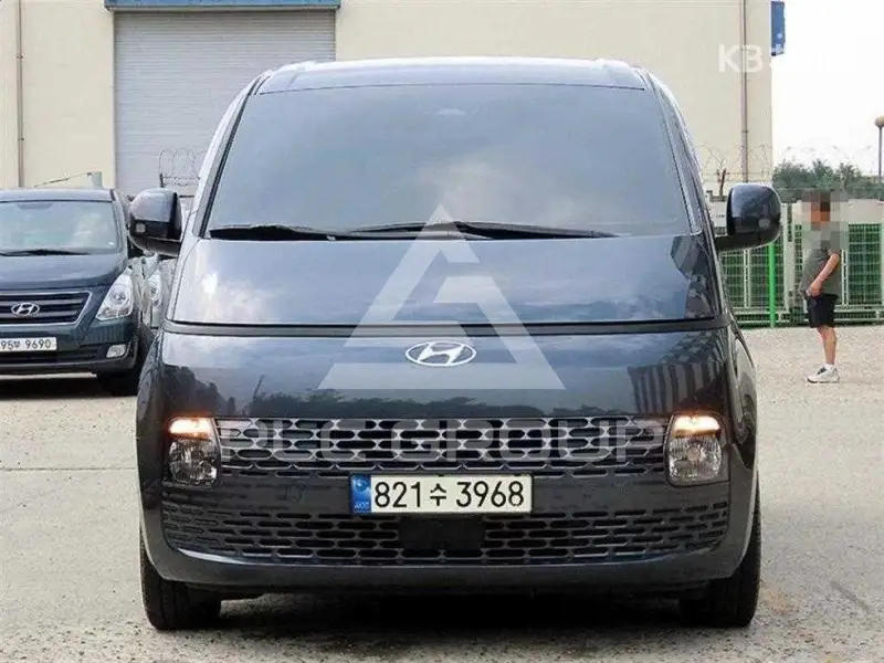 2024 Hyundai Staria