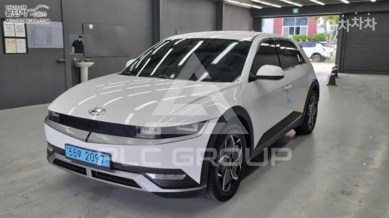 2024 Hyundai Ioniq