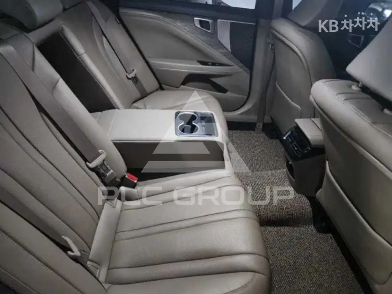 2024 KIA K8