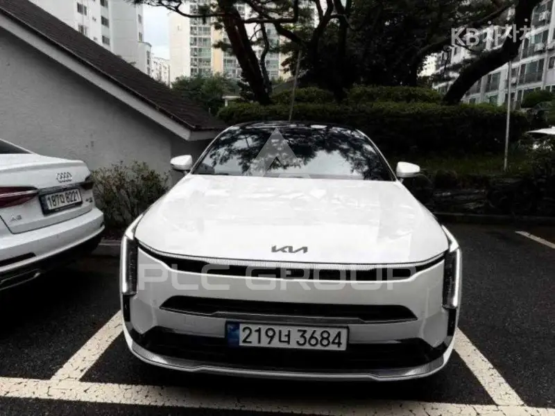 2024 KIA K8