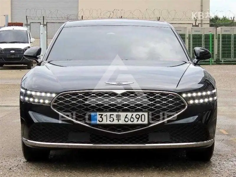 2024 Genesis G90