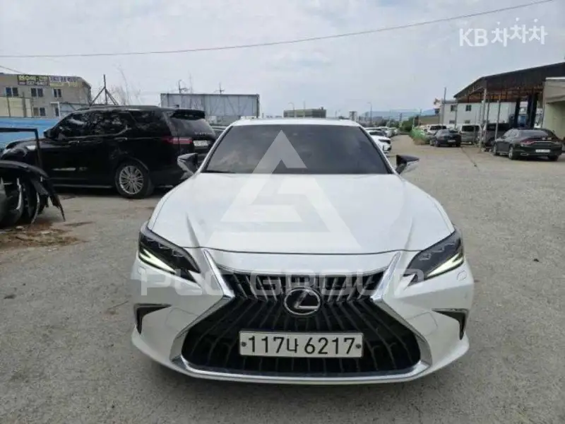 2024 Lexus ES