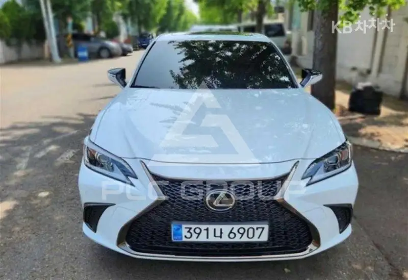 2024 Lexus ES