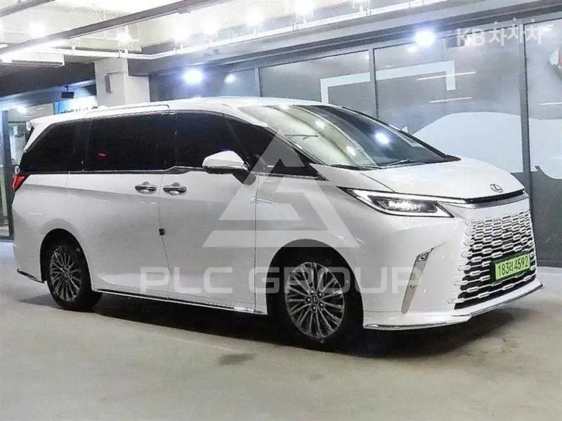 2024 Lexus LM300