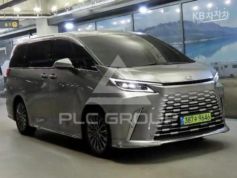 2024 Lexus LM 300