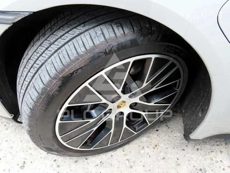 2024 Porsche Taycan