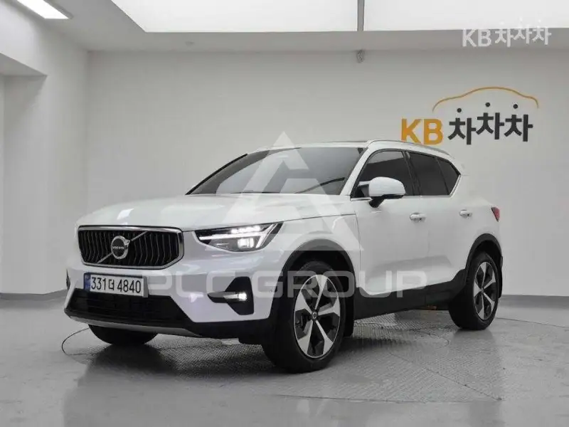 2024 Volvo XC40