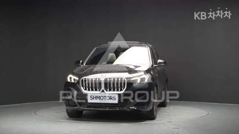 2025 BMW X1