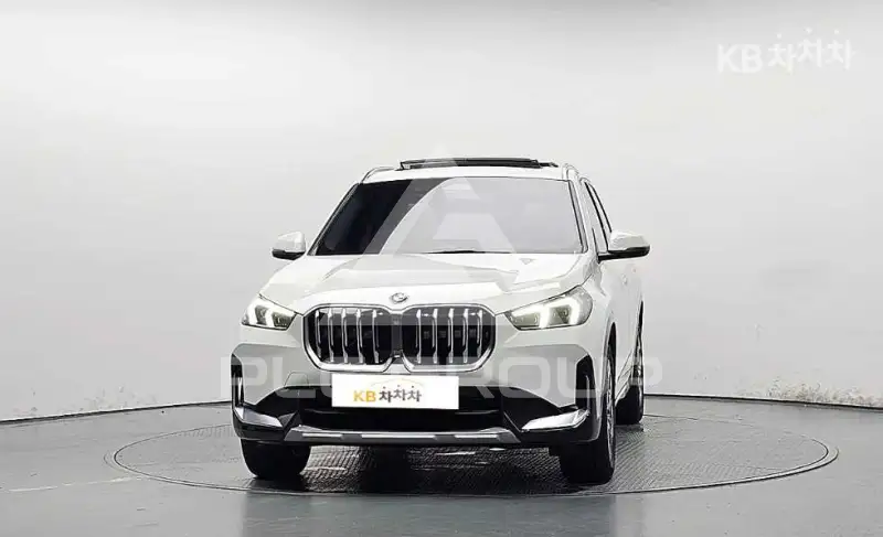 2025 BMW X1