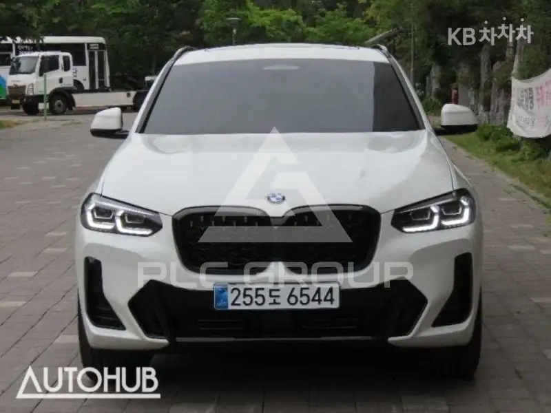 2025 BMW X4