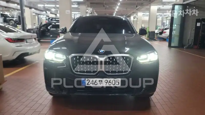 2025 BMW X4