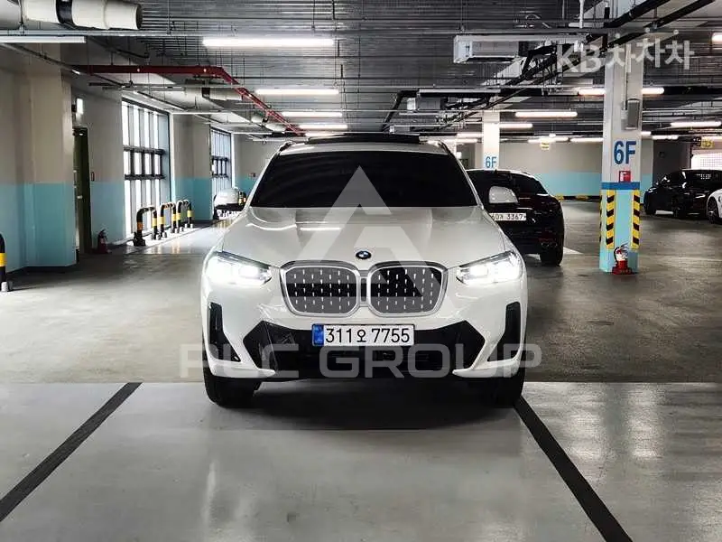 2025 BMW X4