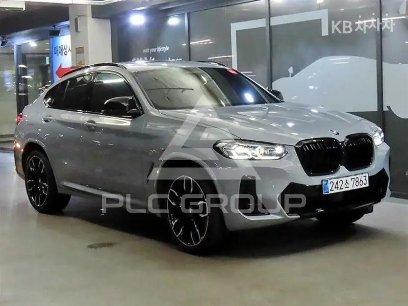 2025 BMW X4
