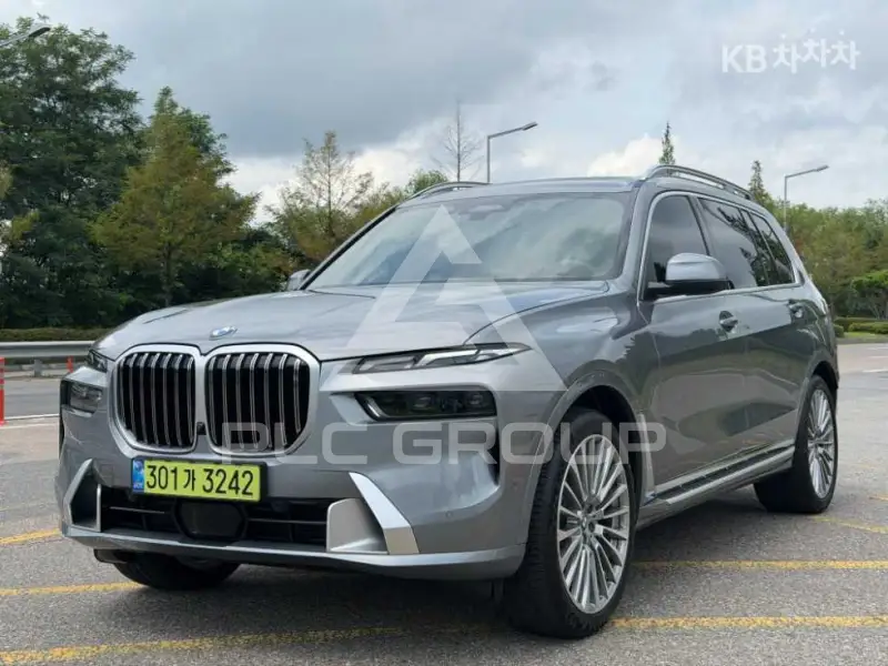 2025 BMW X7