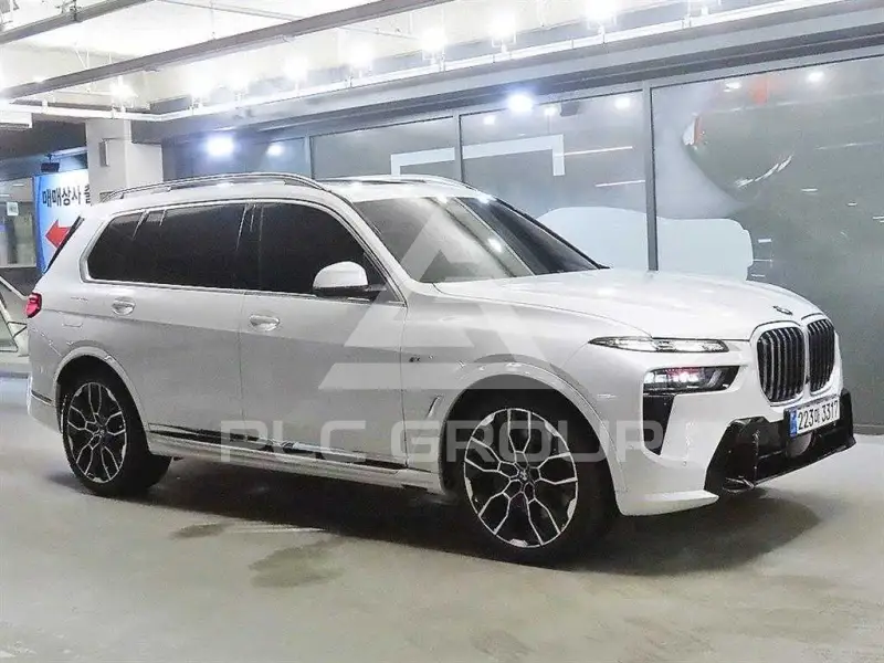 2025 BMW X7